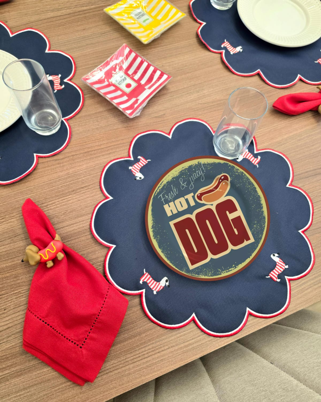 Conjunto com 4 Pratos de Sobremesa Hot Dog